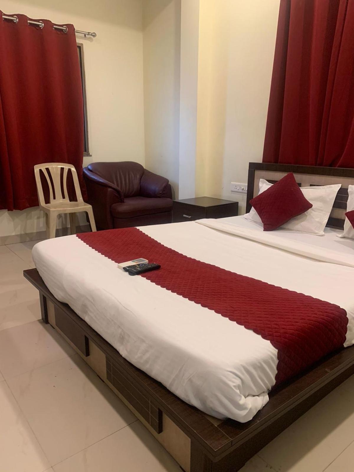 Silver Key Suites Nagpur Exterior foto